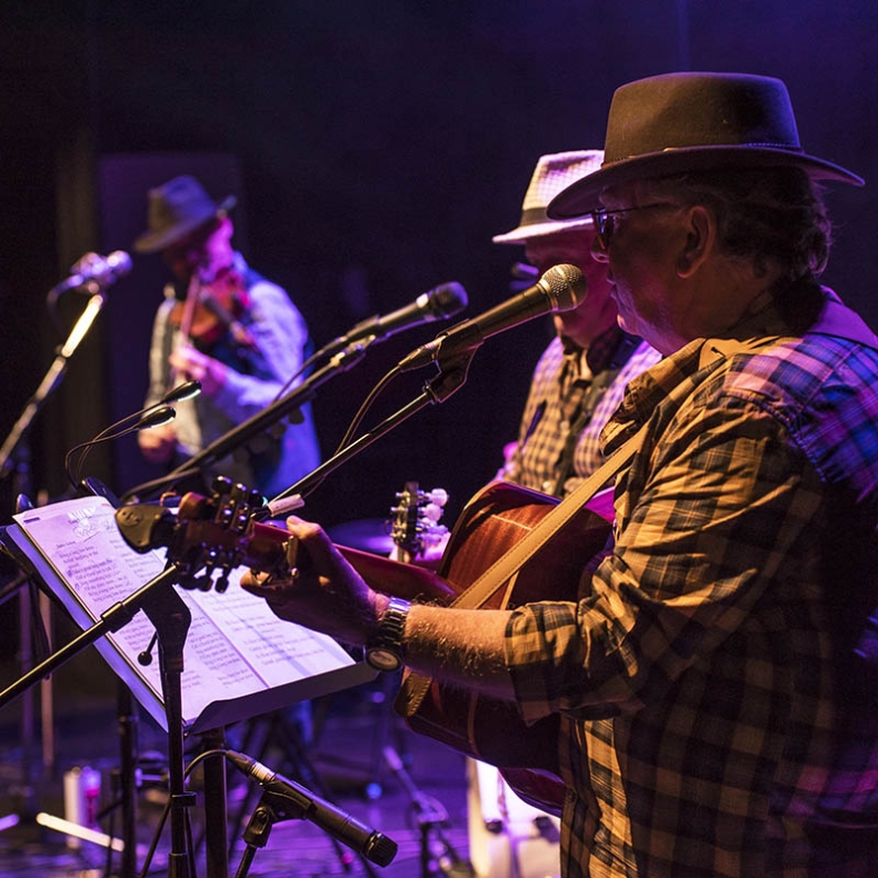 Ruine Babines &#038; CadiJo Duo